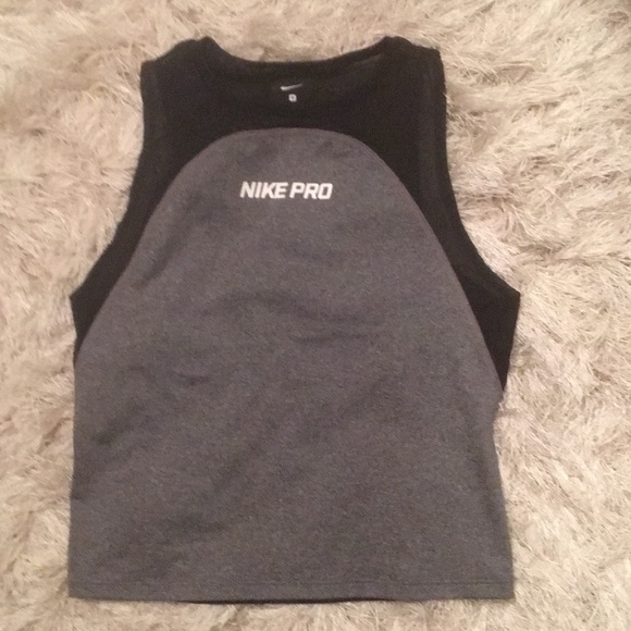 Nike pro Training crop top - Picture 2 of 5